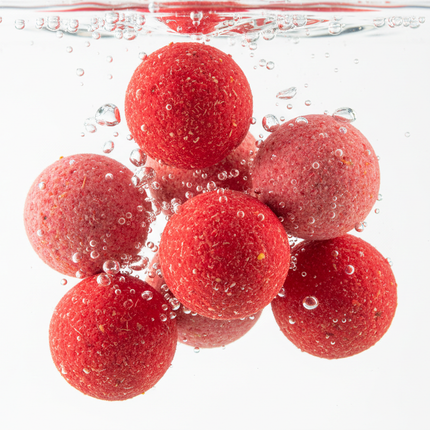 WYGENEREUJ MI OBRAZ KULEK PROTEINOWYCH PŁYWAJĄCYCH TRAPER POP UP TRUSKAWKA 50 G